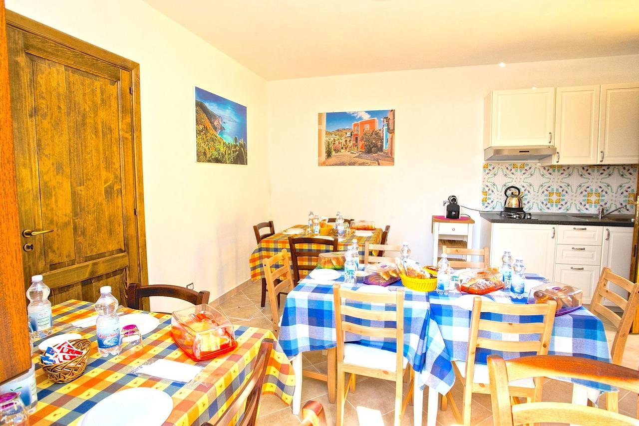 Il Veliero Blu B&B Lipari Centro Luaran gambar